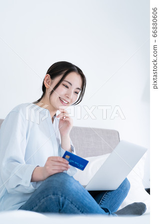 無現金支付網上購物 66880606