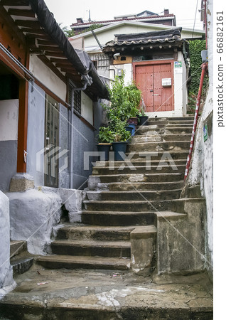 Redevelopment 66882161