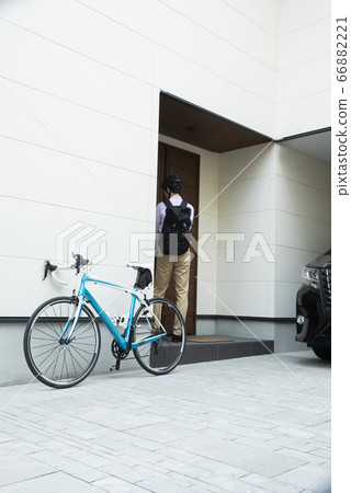 Men bicycle commuters Men bicycle commuters 66882221