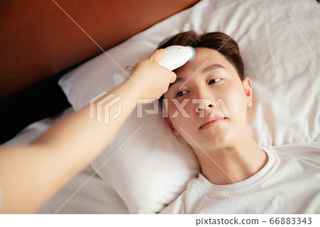 Nurse take care patient Nurse take care patient 66883343