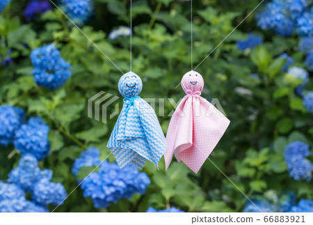 Teru Teru Bozu and Hydrangea, rainy season image material Teru Teru Bozu and Hydrangea, rainy season image material 66883921