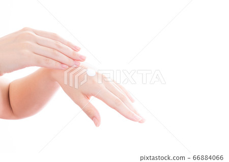 Spread the cream on your hands Spread the cream on your hands 66884066