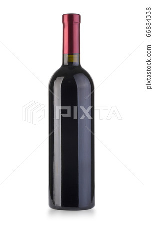 red wine bottle 66884338