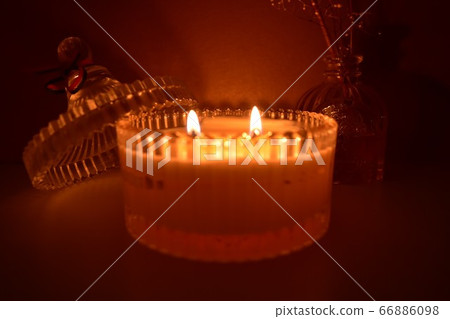 Candles that make you feel calm 66886098