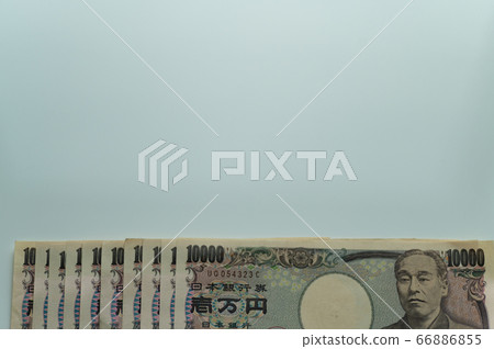 100,000 yen with copy space 100,000 yen with copy space 66886855