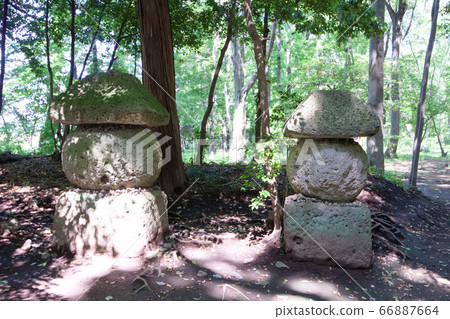 Shimbano City Tenpei no Oka Park的Shiki Shikibu墓 66887664