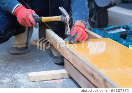 模板木匠 66887873