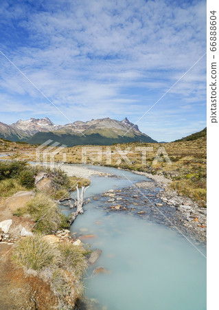 River flowing from Esmeralda Lake 66888604