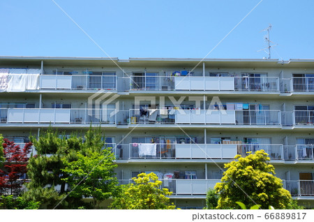 Apartment complex 66889817