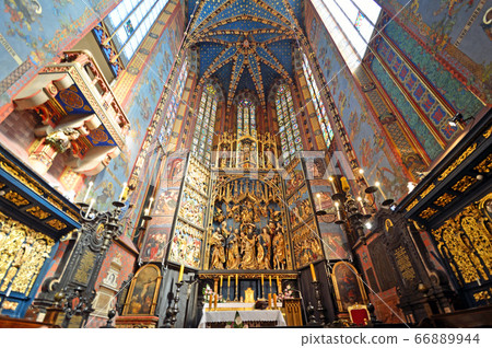 Main altar of St. Mary's Church in Krakow Main altar of St. Mary's Church in Krakow 66889944