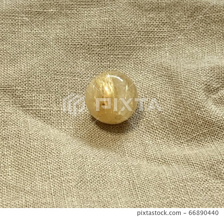 Gold needle rutile 66890440