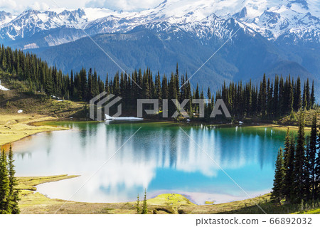 Mountain lake Mountain lake 66892032