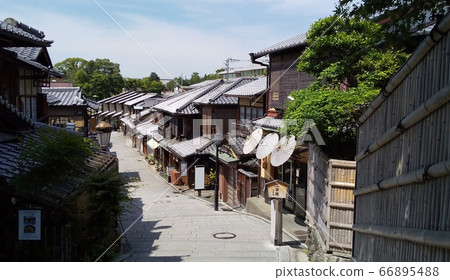 Ninenzaka Ninenzaka 66895488