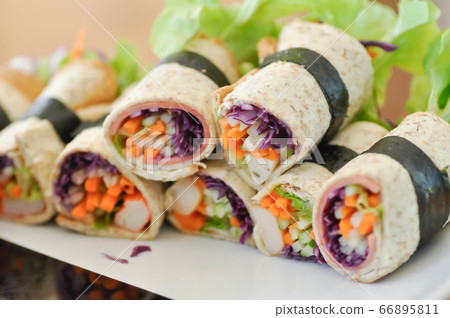 bread roll, rolls bread roll, rolls or vegetable bread roll, rolls bread roll, rolls or vegetable 66895811