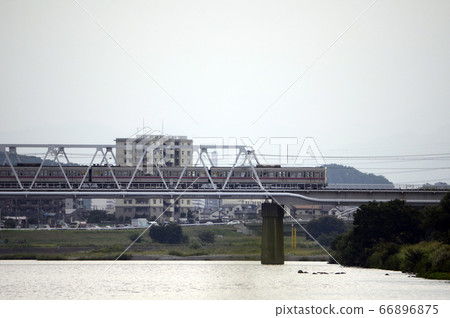 The Keio Line crossing the Tamagawa River 66896875