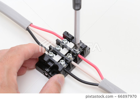 電氣作業 接線端子的接線作業 66897970