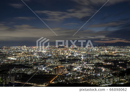 漢城夜視圖從Namhansanseong觀看了 漢城夜視圖從Namhansanseong觀看了 66898062