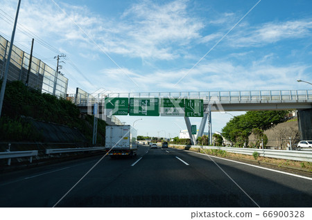 Third Keihin Toll Road Hodogaya IC 66900328
