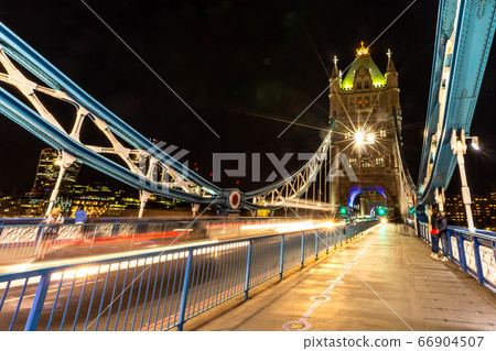 Tower Bridge in London, United Kingdom. Long 66904507