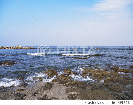 Shonan Hayama during the rainy season 66909248