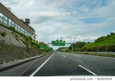 Third Keihin Upbound Kohoku Exit 66909864