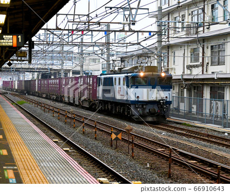 Morning electric locomotive Morning electric locomotive 66910643