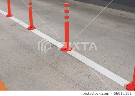 Lane markings constructed 66911191