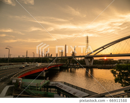 Sakai Senboku Industrial Zone Hamadera Bridge Footbridge Factory night view Sakai Senboku Industrial Zone Hamadera Bridge Footbridge Factory night view 66911588