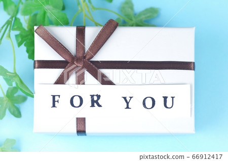 Present gift image Present gift image 66912417