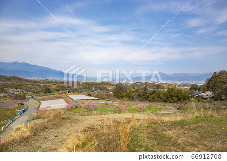 [Yamanashi Prefecture] View from hills in Chuo City 66912708