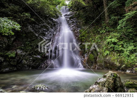 白水瀑布 66912931