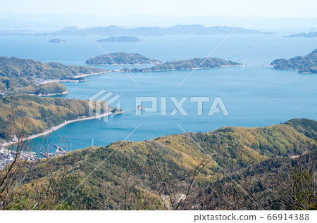 從倉橋島火山欣賞瀨戶內海的景色 66914388