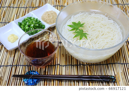 麺 麺 66917121