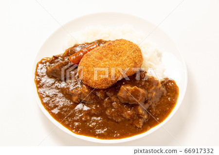 Croquette curry (croquette topping beef curry rice). Croquette curry (croquette topping beef curry rice). 66917332