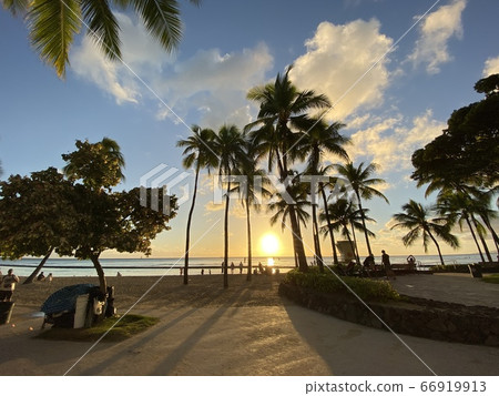 在夏威夷的日落 66919913