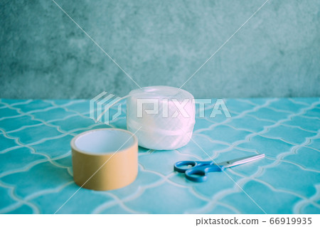 Tools and materials for packing Tools and materials for packing 66919935