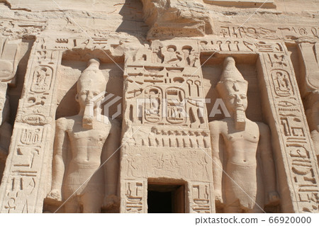 阿布辛貝小廟宇世界遺產埃及阿斯旺 66920000