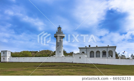 Side view of Eluanbi Lighthouse at Kenting National Park Side view of Eluanbi Lighthouse at Kenting National Park 66928233