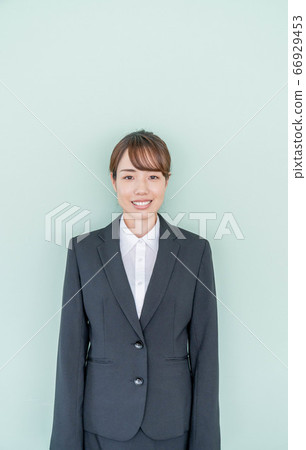 Young woman interviewing online [Image of job hunting] 66929453