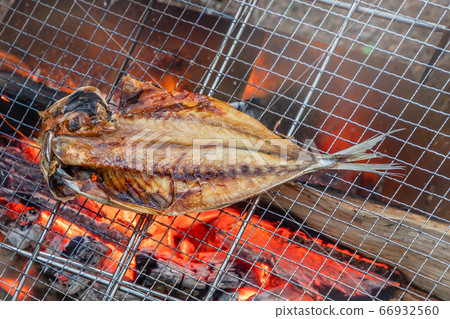 Boiled mackerel dried outdoors grilled with charcoal 66932560