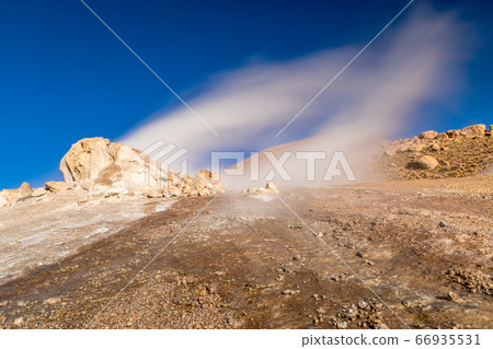 El Tatio geysers , San Pedro de Atacama, Chile. 66935531