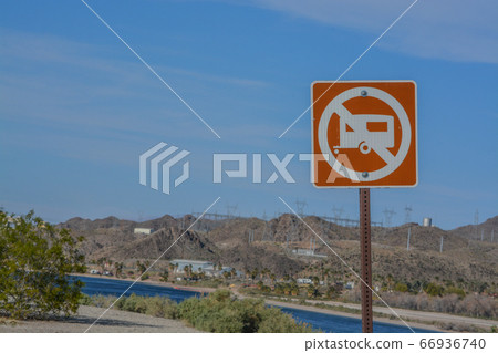 No RV Camping Sign, on the shore of the Colorado River in Laughlin, Clark County, Nevada USA 66936740