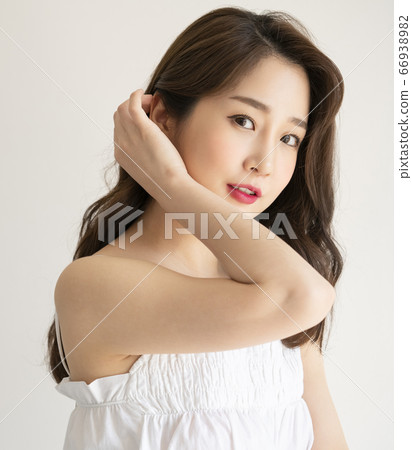 Beauty,woman,white Beauty,woman,white 66938982