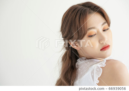 Beauty,woman,white Beauty,woman,white 66939056