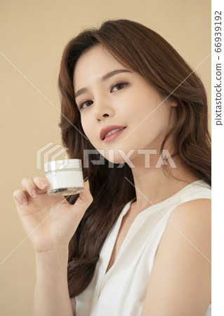 Beauty,woman,brown 66939192