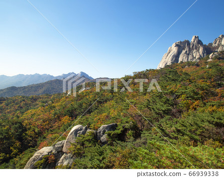 首爾市道峰區道峰洞道峰山的秋天 首爾市道峰區道峰洞道峰山的秋天 66939338