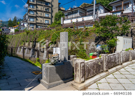 In front of the stairs heading to Jorakuji Temple in the Kitamukannon, Ueda City, Nagano, in the summer Bessho Onsen, Jikaku Daishi no Yu 66940186
