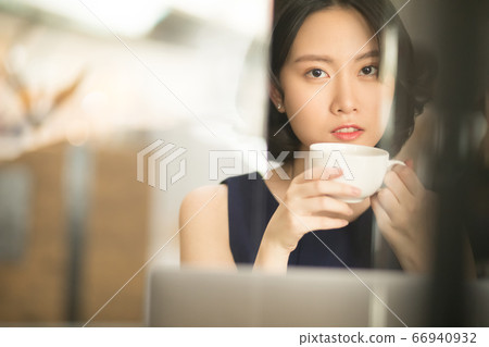 女人商務咖啡館 女人商務咖啡館 66940932