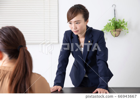 Female prosecutor Female prosecutor 66943667