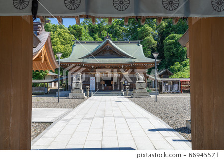 Okada Shrine (Okada Shrine) 1-1 Okada Town, Hachiman Nishi Ward, Kitakyushu City, Fukuoka Prefecture Okada Shrine (Okada Shrine) 1-1 Okada Town, Hachiman Nishi Ward, Kitakyushu City, Fukuoka Prefecture 66945571